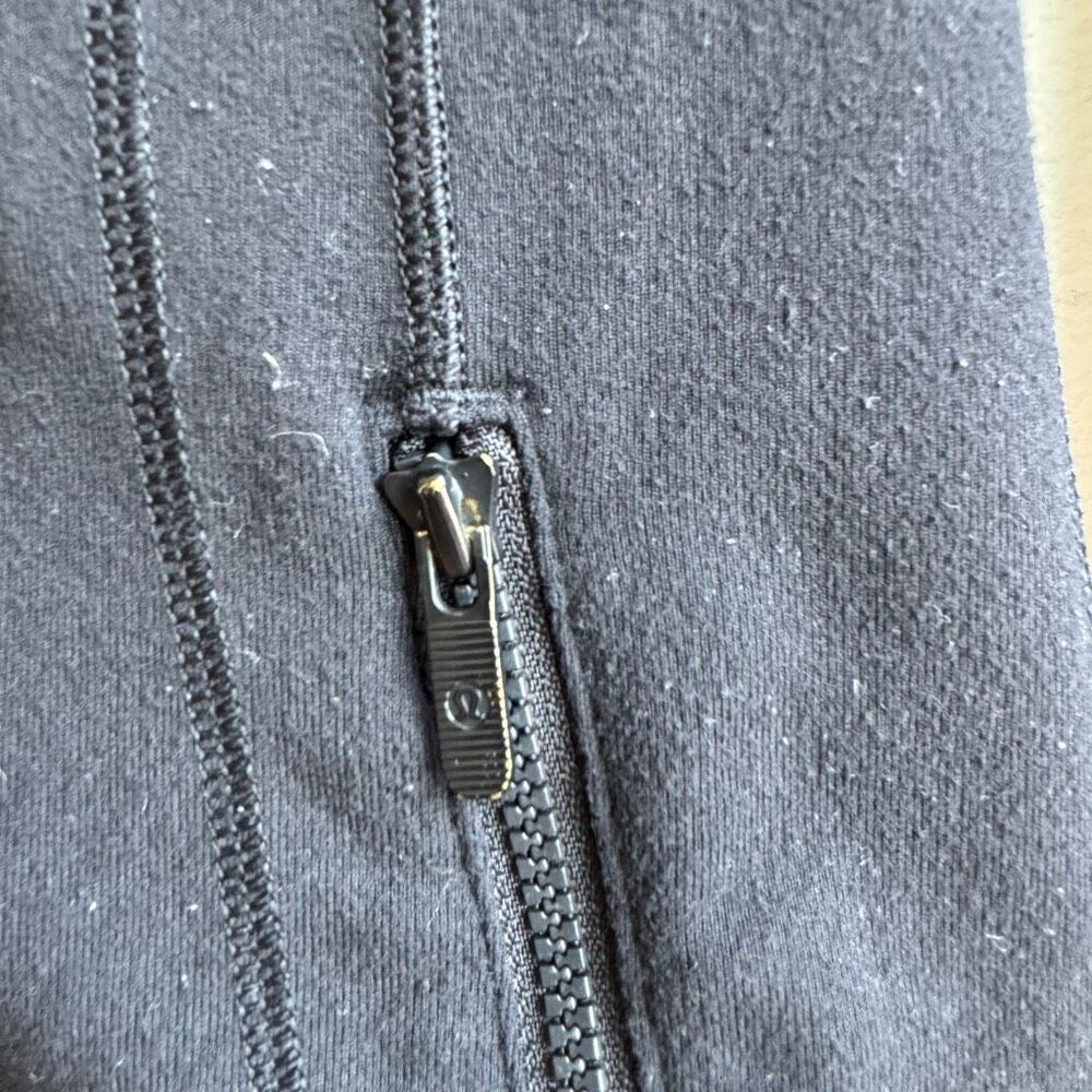 LULULEMON Define Jacket Women Size 2 XS Black Zip up Longsleeves Luon - Picture 4 of 10